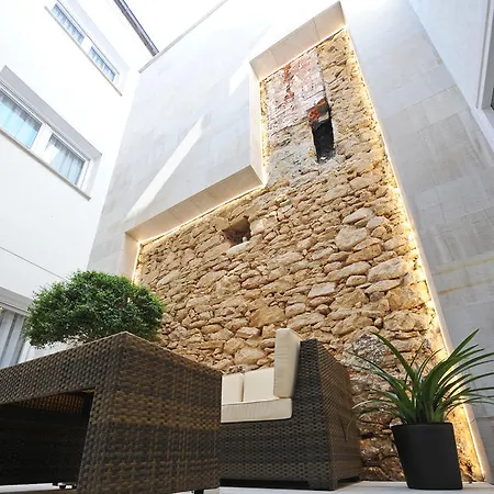 Turisticos Mirablanc * Valjunquera