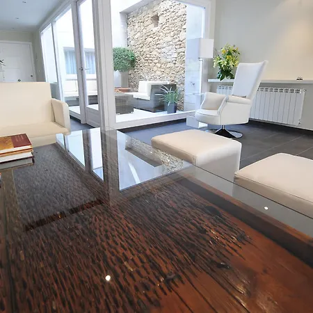 Turisticos Mirablanc Valjunquera